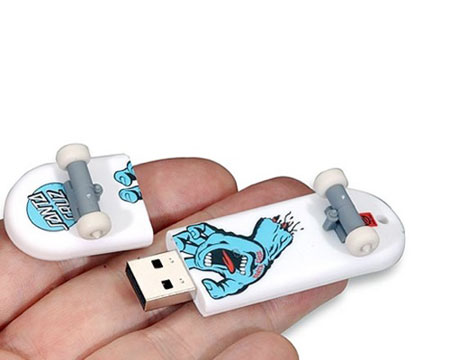 USB флэшка скейтборд Santa Cruz